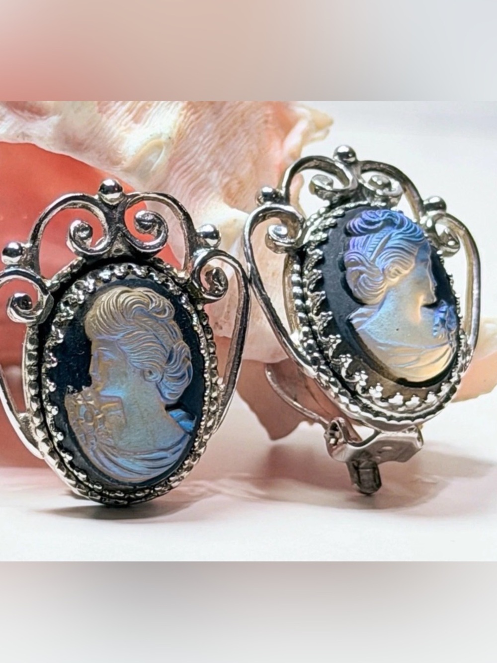 Whiting & Davis Iridescent Glass Cameo Clip Earrings Color Shift 1”